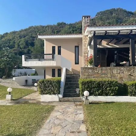 Holiday home Chanioti